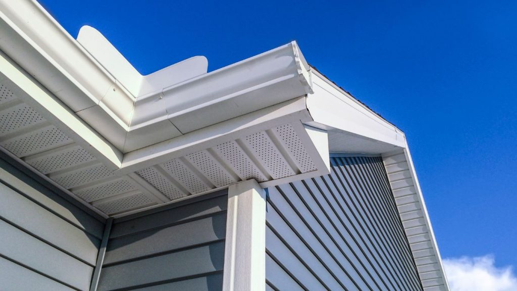 How Kansas City Siding Installation Improves Home Durability
